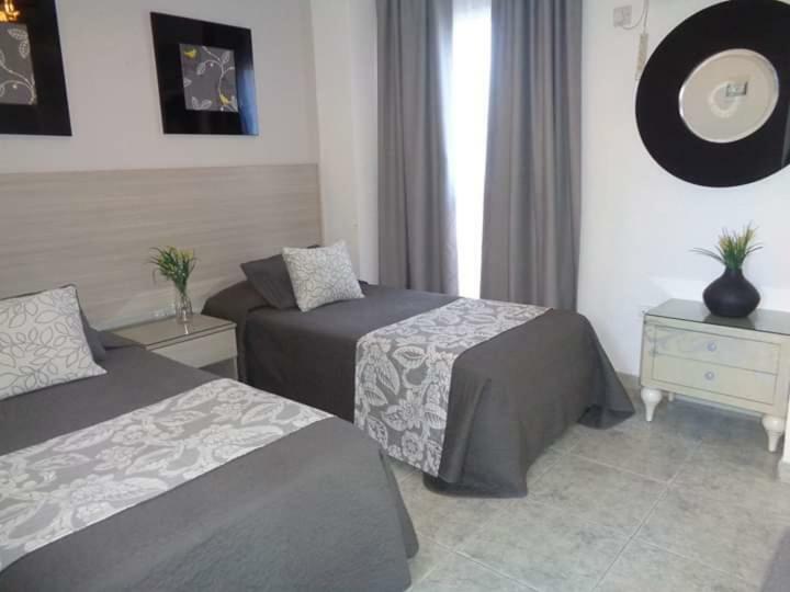 Irene'S Apartments Limassol Bagian luar foto